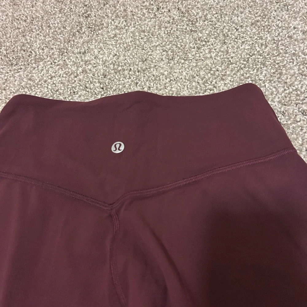 Lululemon Align HR Joggers in Chassis size 4 - Picture 6 of 6